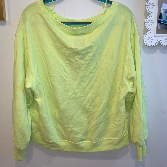 Hollister pullover - Picture 2 of 2